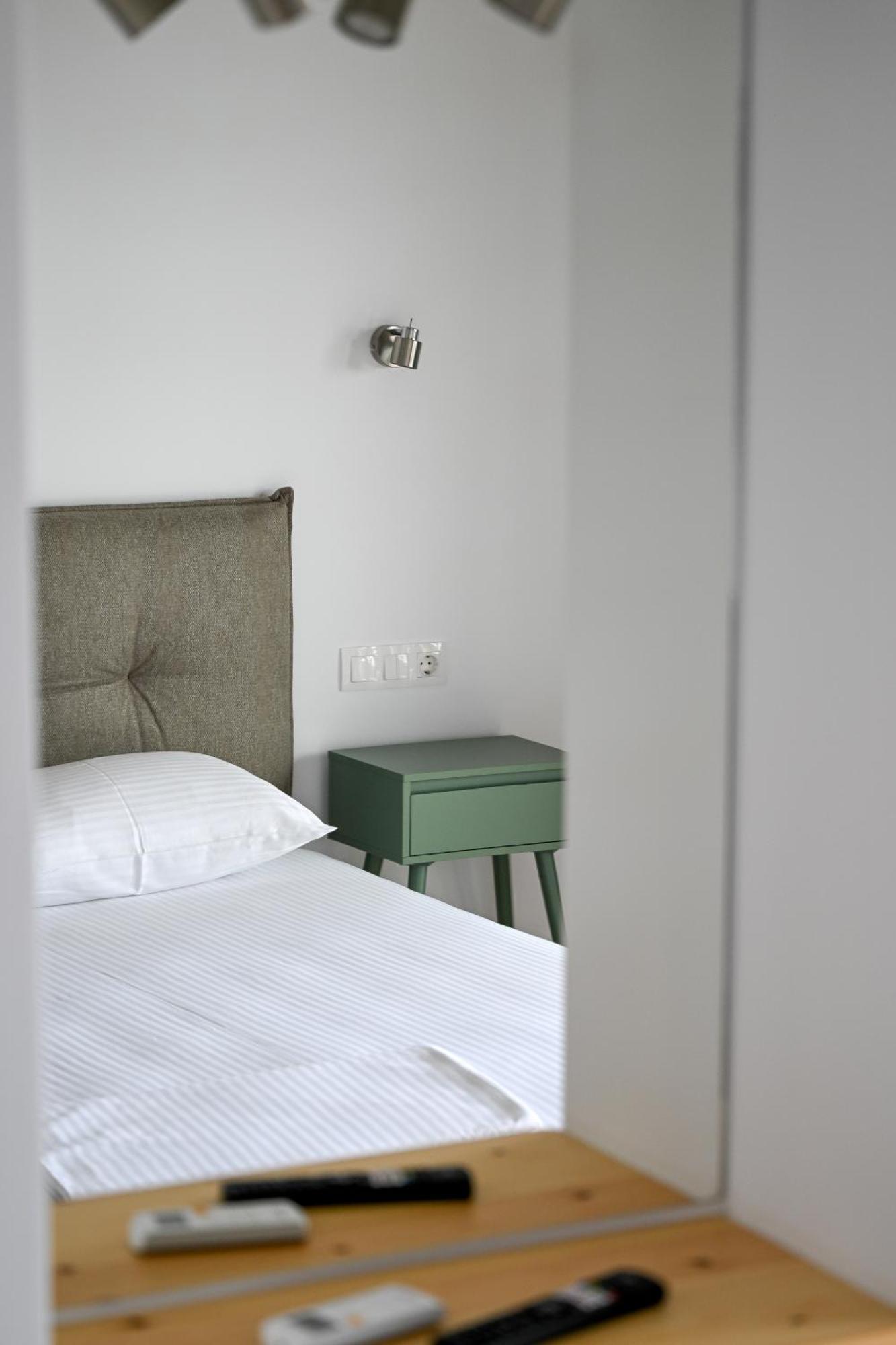 Makis Sea View Studios Skiathos Town Ngoại thất bức ảnh