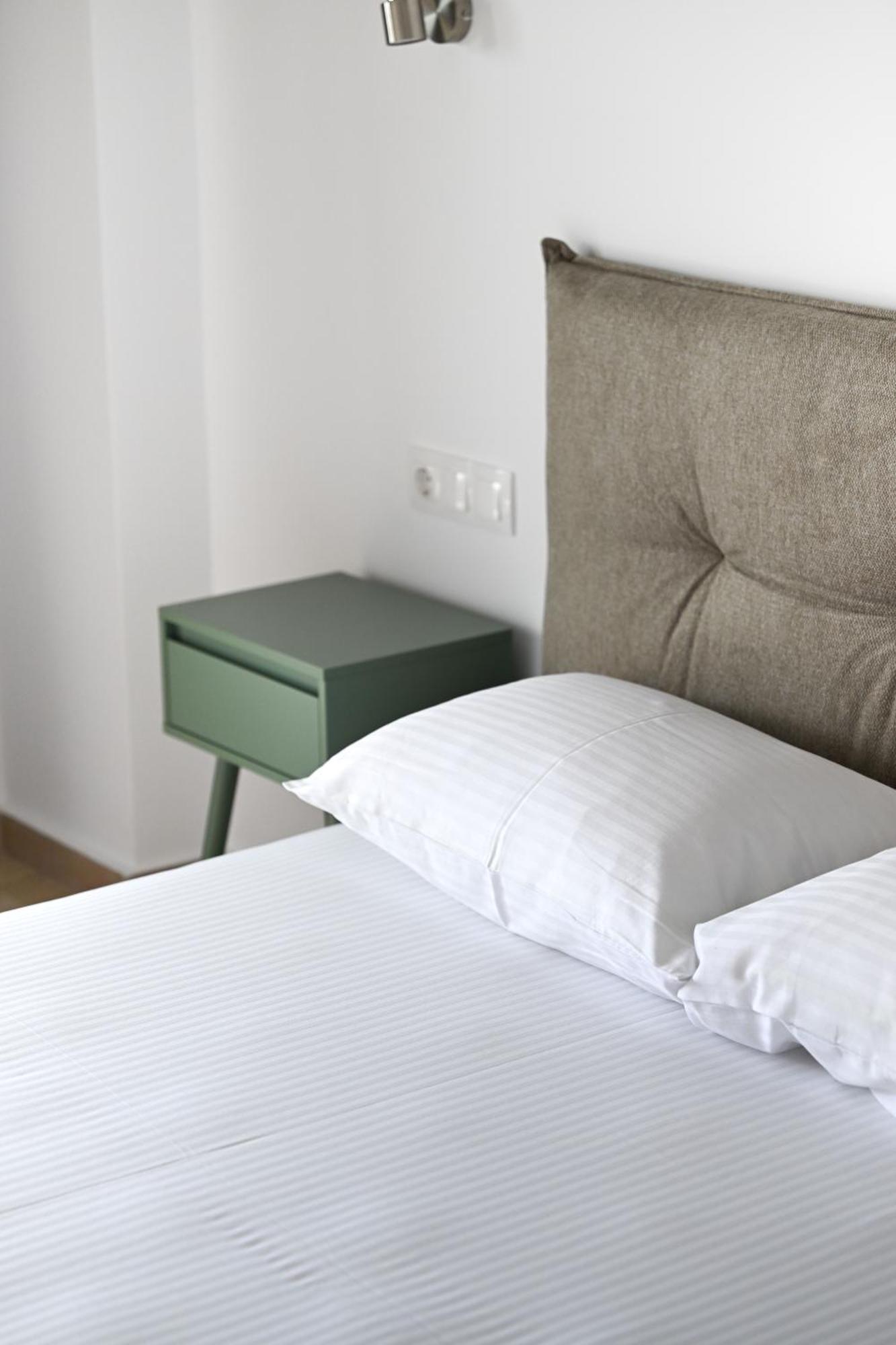 Makis Sea View Studios Skiathos Town Ngoại thất bức ảnh