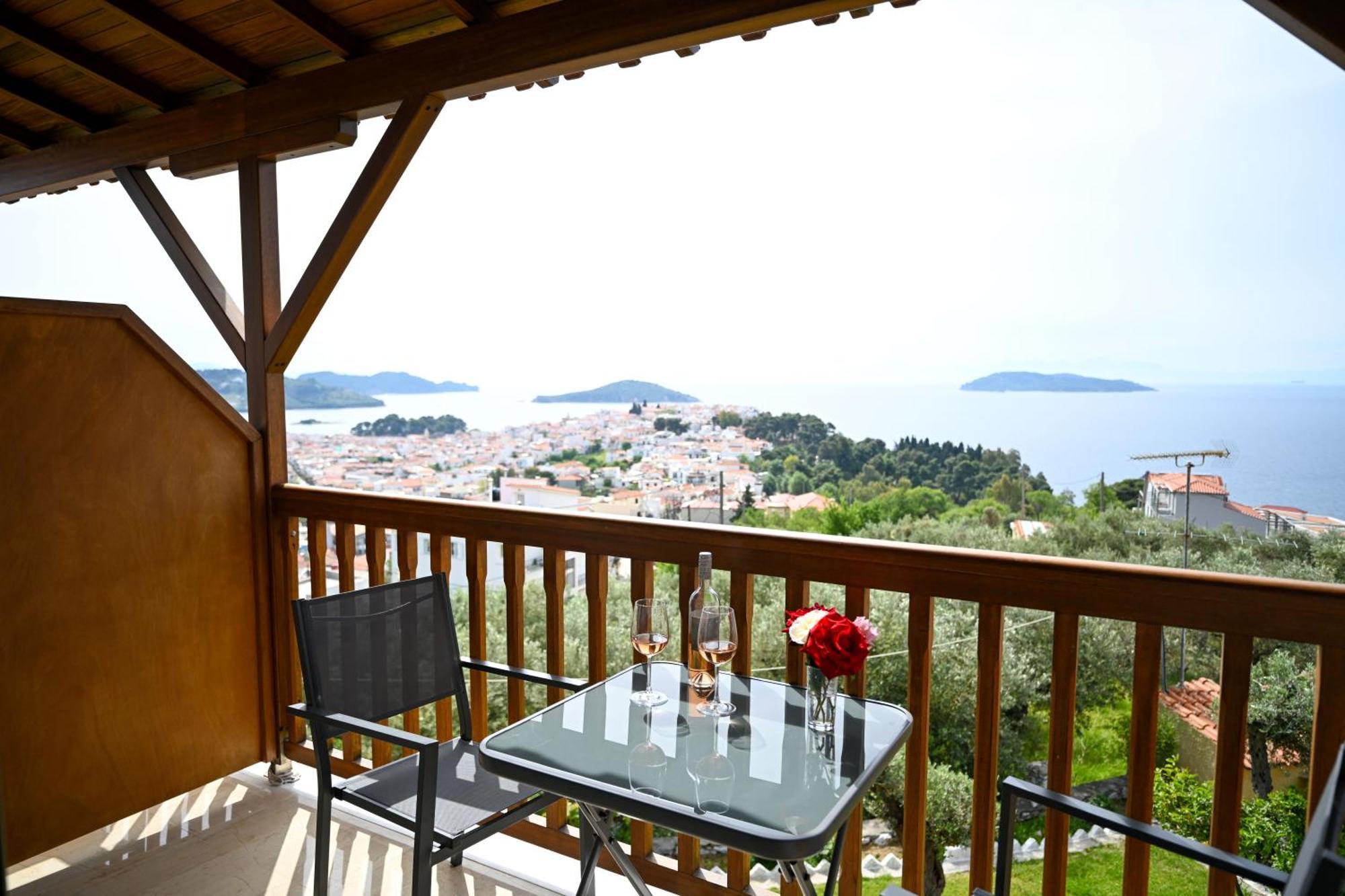 Makis Sea View Studios Skiathos Town Ngoại thất bức ảnh