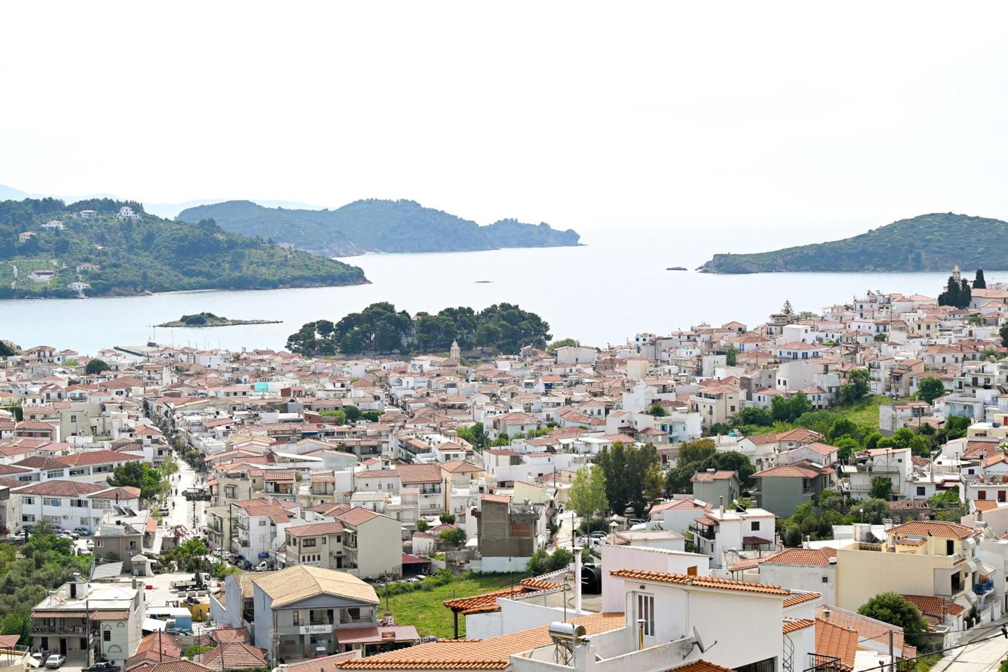 Makis Sea View Studios Skiathos Town Ngoại thất bức ảnh